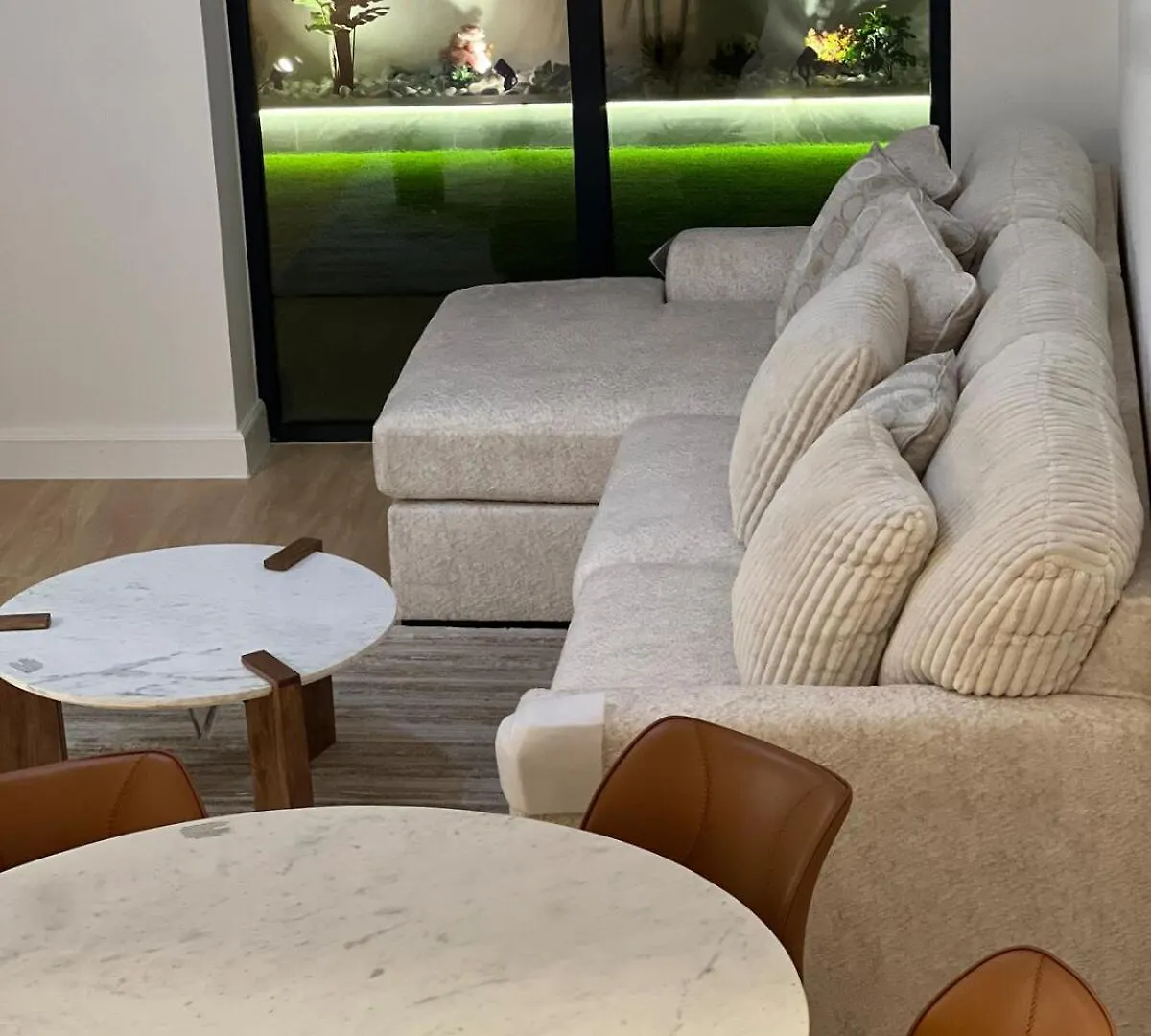 Yas Island Villa- 4Br Luxury Smart Home, Up To 9 Guests, Near Yas Theme Parks Abu Dhabi 0*,  Emirados Árabes Unidos